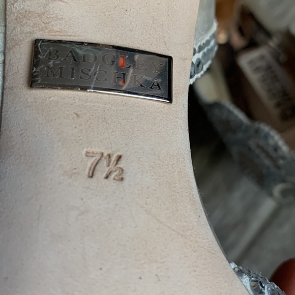 Badgley Mischka shoes. - Picture 11 of 12